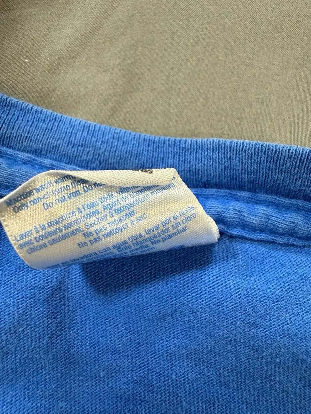 Central Connecticut Blue Devils Saint Francis Hospital T-Shirt XL - Picture 5 of 7